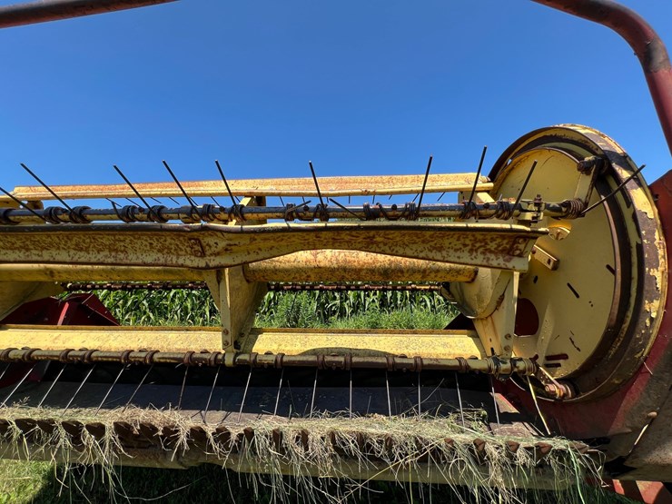 new-holland-467-image-7