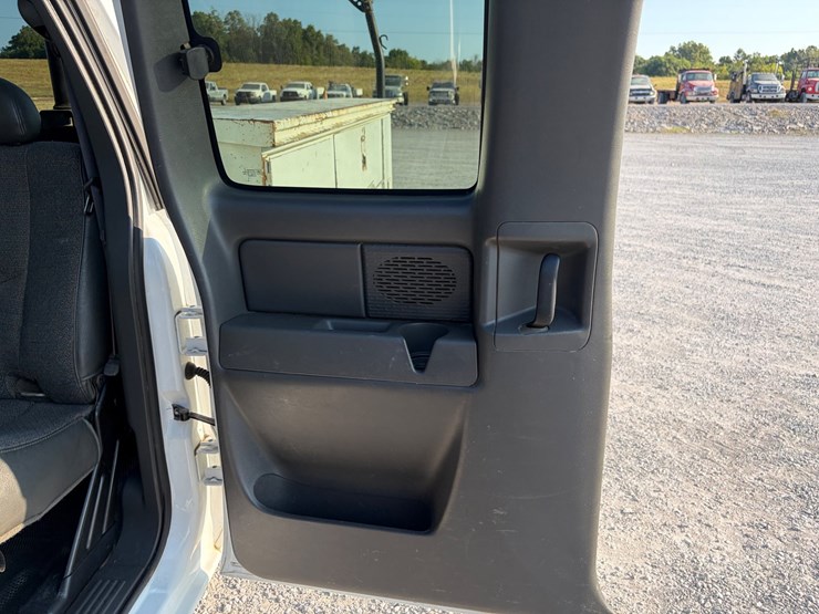 2005-chevrolet-silverado-2500hd-image-17