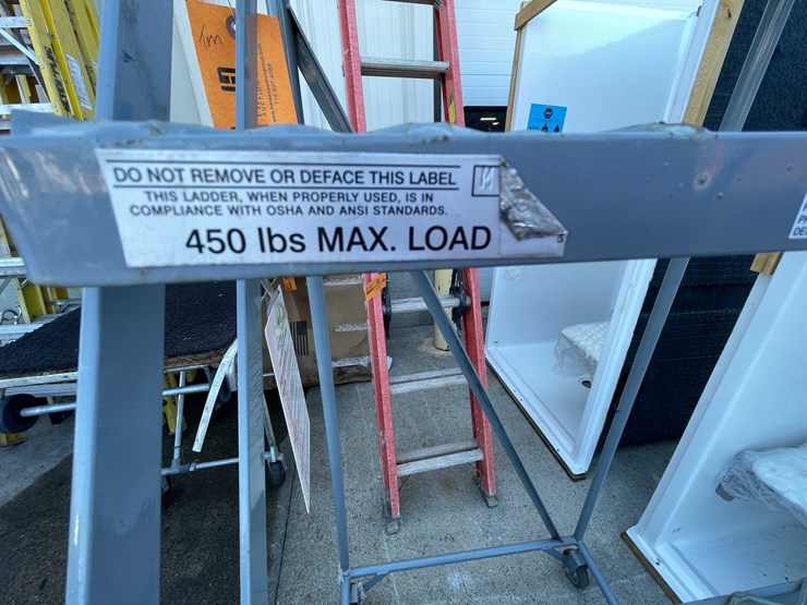 #9138-•-wheeled-shelving-ladder-(03)-image-3
