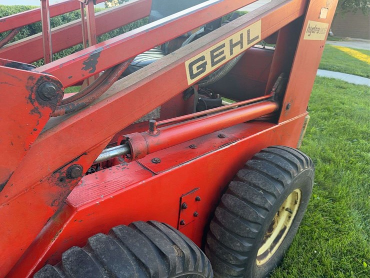 gehl-l3030-skid-steer-image-20
