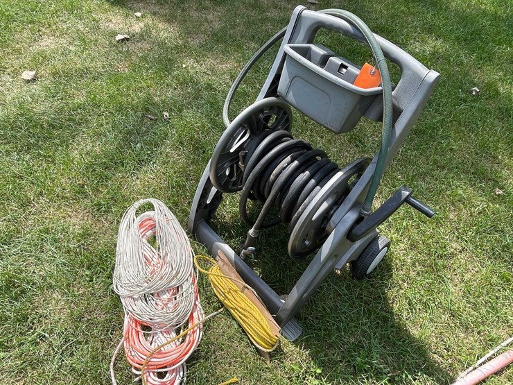 #1673-•-hose-and-hose-reel-image-1