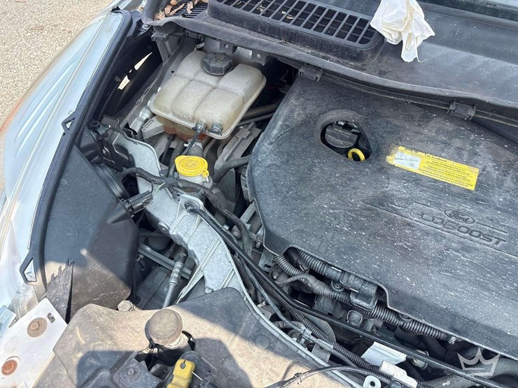 2015-ford-escape-image-19