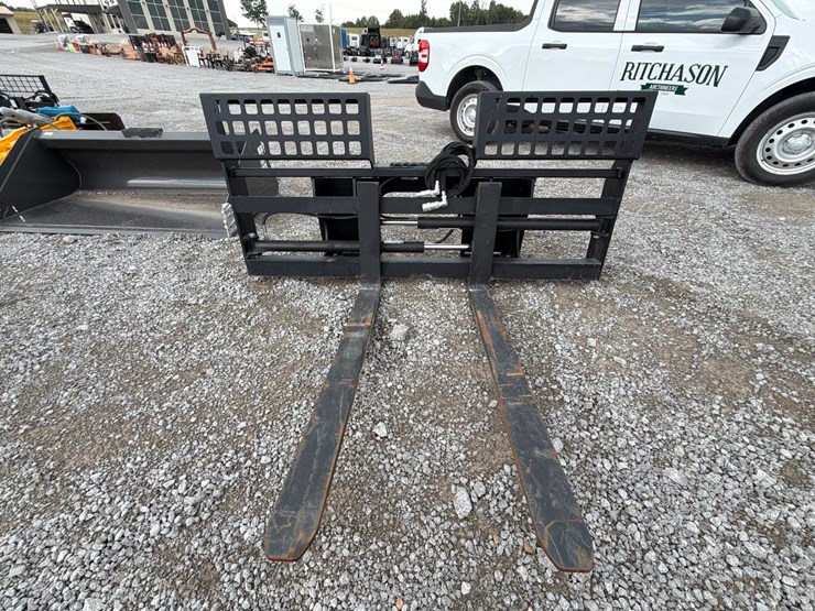 #53-•-jenkins-hyd-pallet-forks-image-5