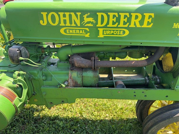 john-deere-b-image-23
