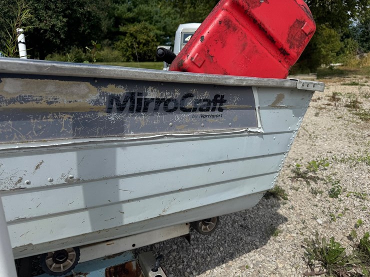 #10510-•-mirrocraft-16’-boat-(no-title)-(located-in-rosendale-wi)-image-11