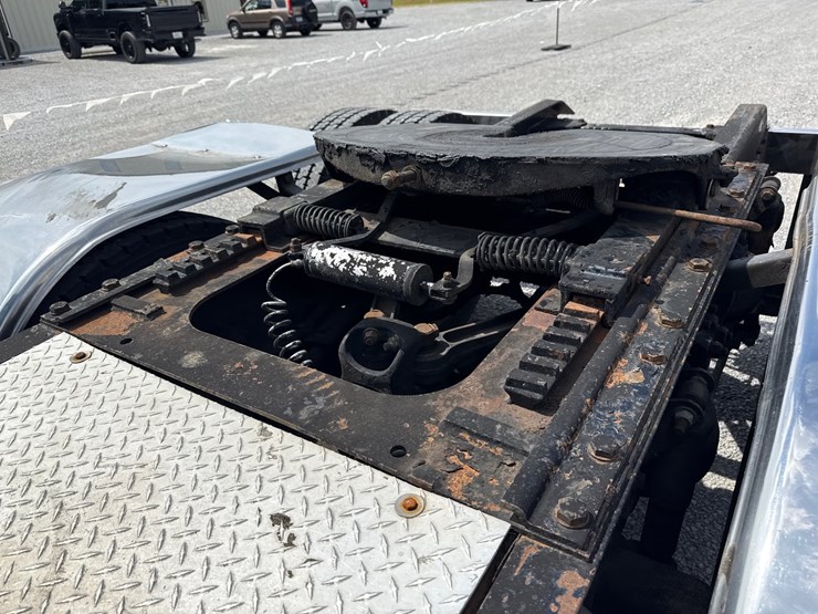 2006-kenworth-w900l-image-23