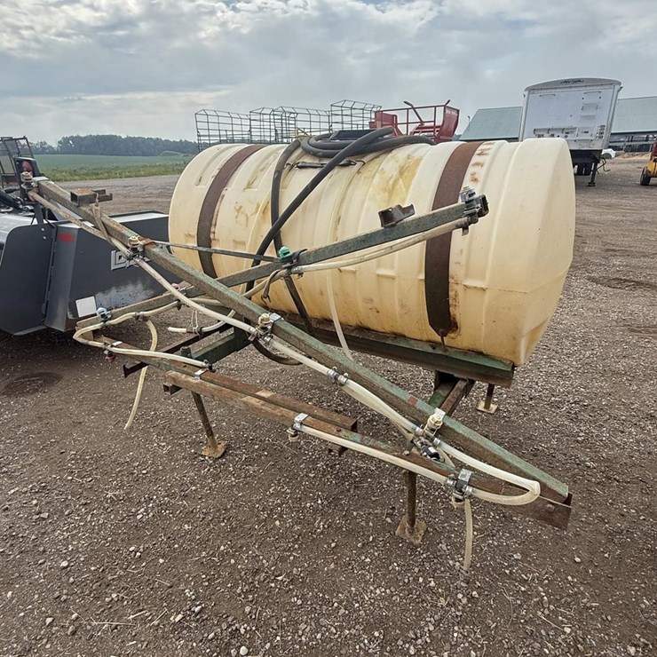 #145 • 300 Gal 3PT Sprayer PTO Pump 20' Booms