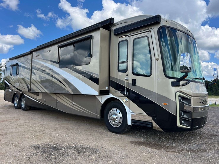 2016-entegra-coach-aspire-44b-mountain-master-luxury-diesel-pusher-motorhome-(51,192-miles)-image-3