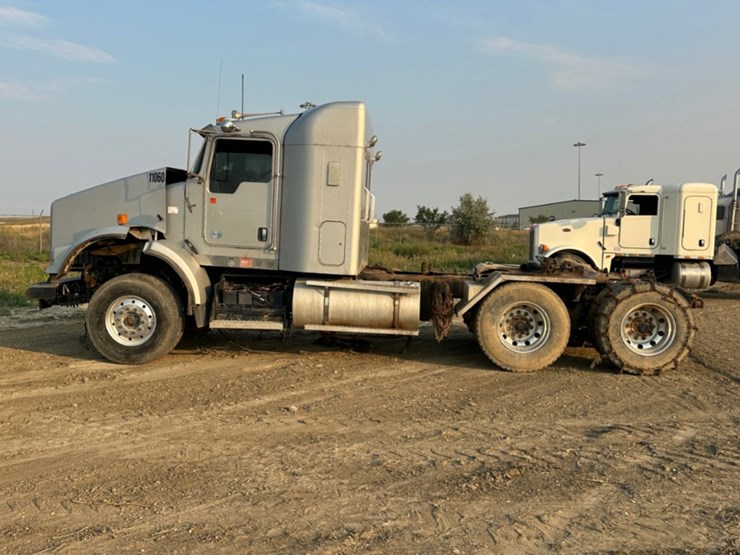 2015-kenworth-t800-image-8