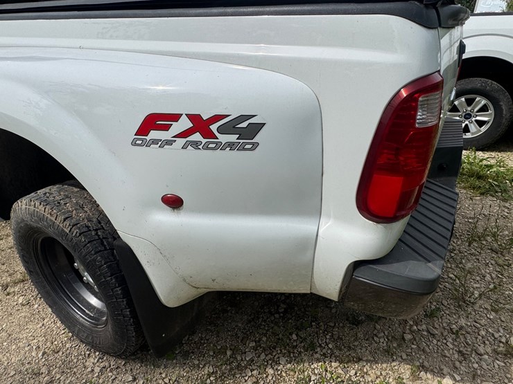 2008-ford-f350-image-32
