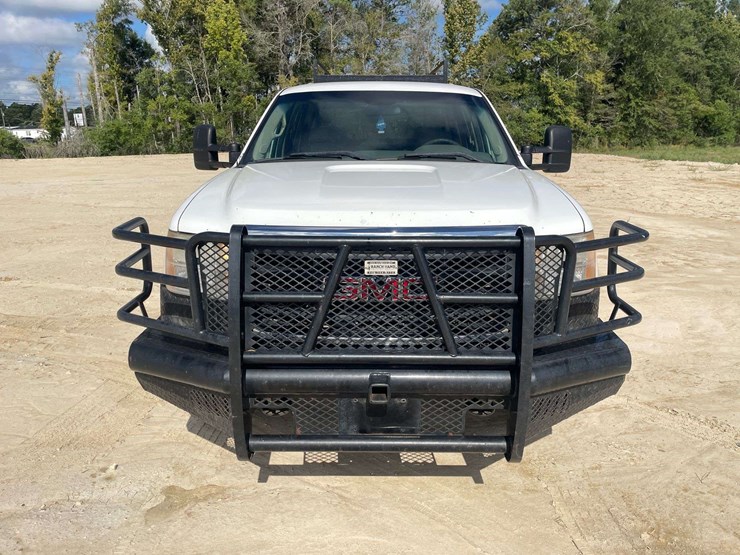 2010-gmc-sierra-2500-image-5