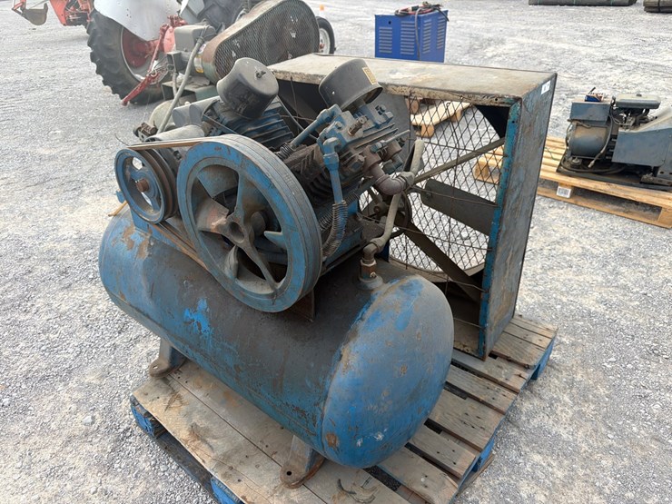 #575-•-air-compressor/shop-fan-image-2