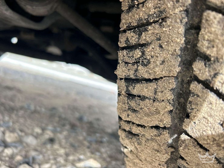 2019-ford-explorer-image-21
