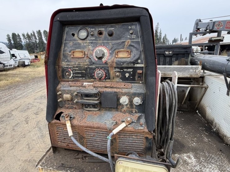 1999-freightliner-fl60-image-20