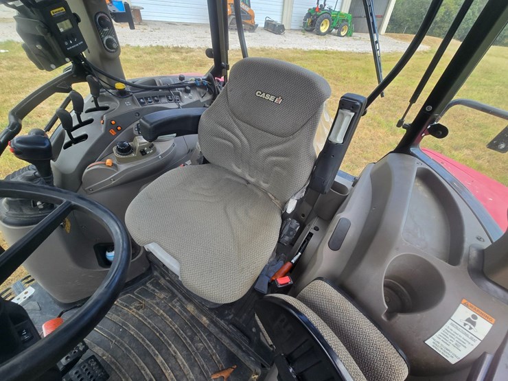 #26371-•-case-farmall-115u-tractor-image-30