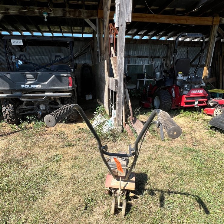 #5747 • Dynamark 10" Tiller