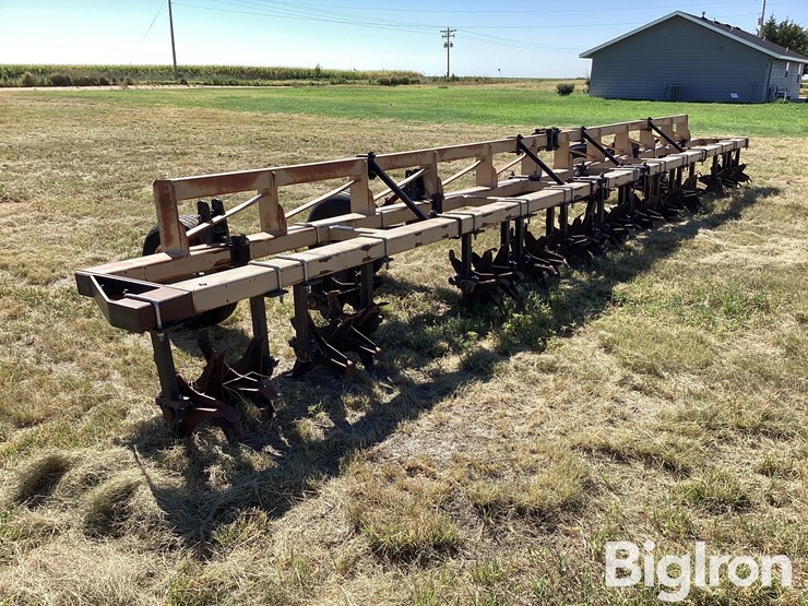 hamby-13-row-32’-sand-fighter-bar-image-7