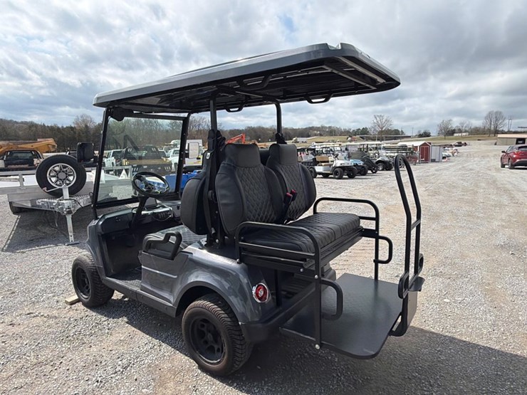 #188-•-epic-e40-4-passenger-electric-golf-cart-image-4