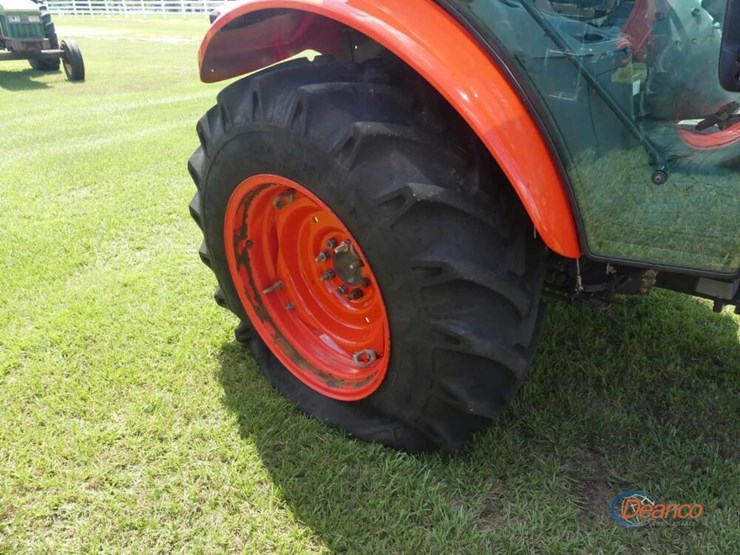 2022-kubota-m5-111d-image-8