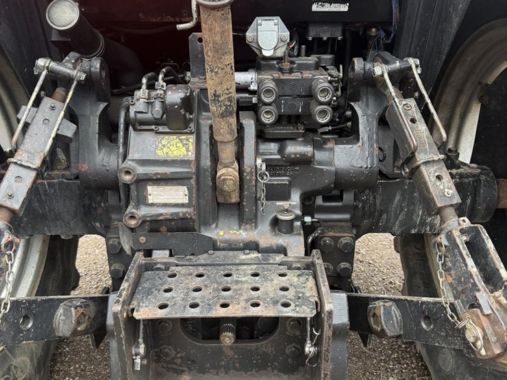 case-ih-5240-image-5
