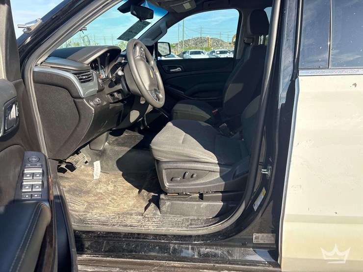 2019-chevrolet-tahoe-image-11