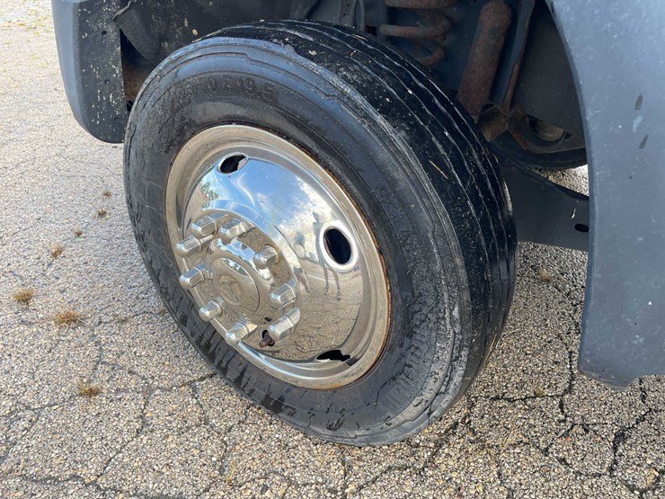 2012-ford-f450-image-9
