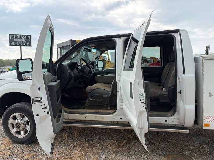 2013-ford-f350-image-15
