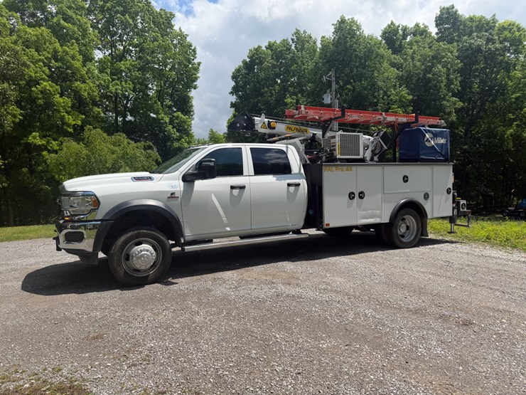 2024-dodge-ram-5500-image-2