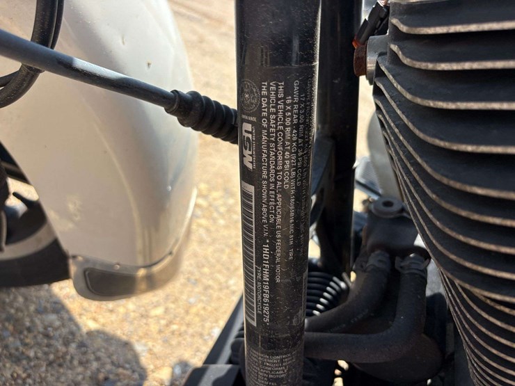 2015-harley-davidson-road-king-flhp-police-motorcycle-(14,599-miles)-image-25
