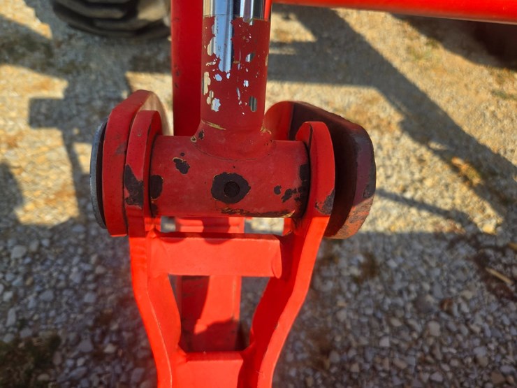 kioti-dk65s-image-70