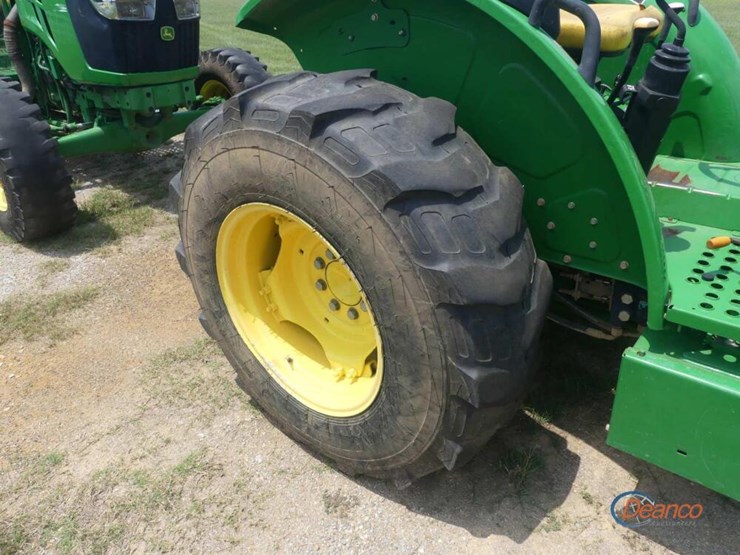 2021-john-deere-5045e-image-8