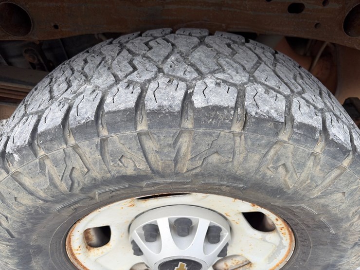 #244-•-2013-chevrolet-silverado-service-truck-image-10