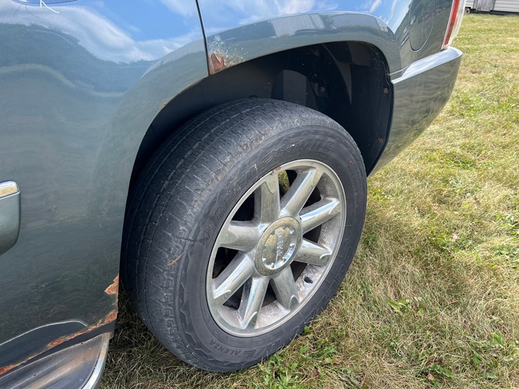 2008-gmc-yukon-denali-image-10