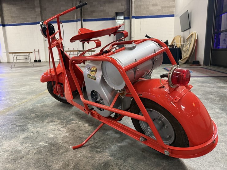 #156-•-1954-cushman-husky-motor-scooter-image-3