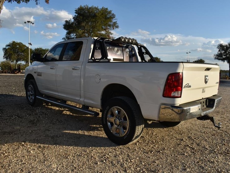 2014-dodge-2500-image-4