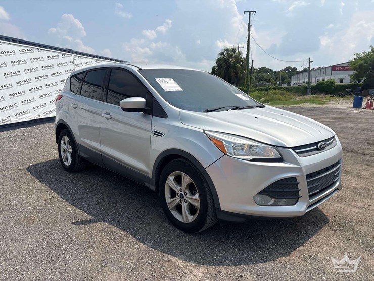 2015-ford-escape-image-2