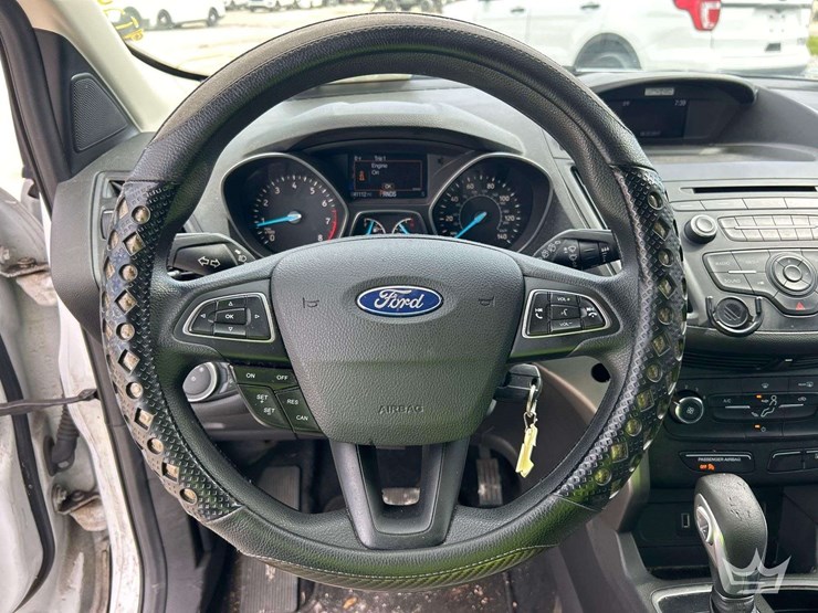 2017-ford-escape-image-13