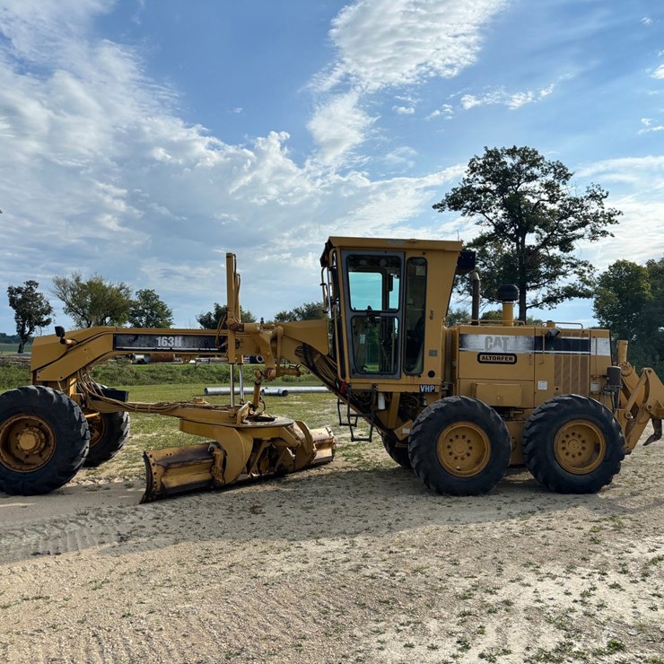 1999 CATERPILLAR 163H VHP