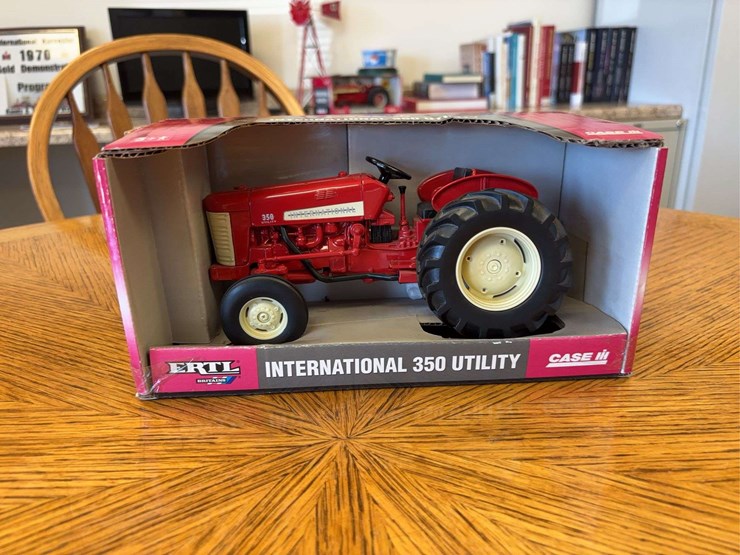 1/16-international-350-utility-image-6