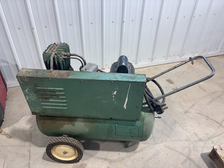 1971-sears-air-compressor-paint-sprayer-image-4
