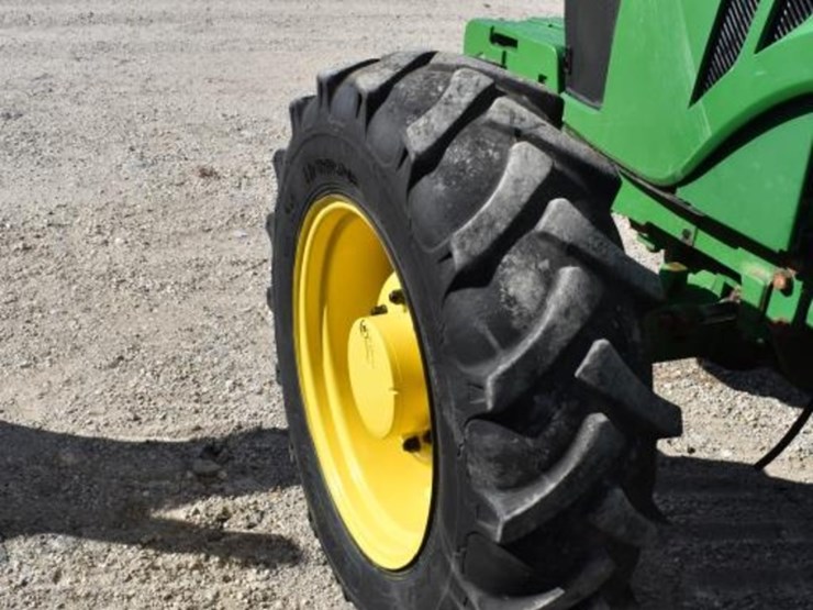 john-deere-5085m-image-11
