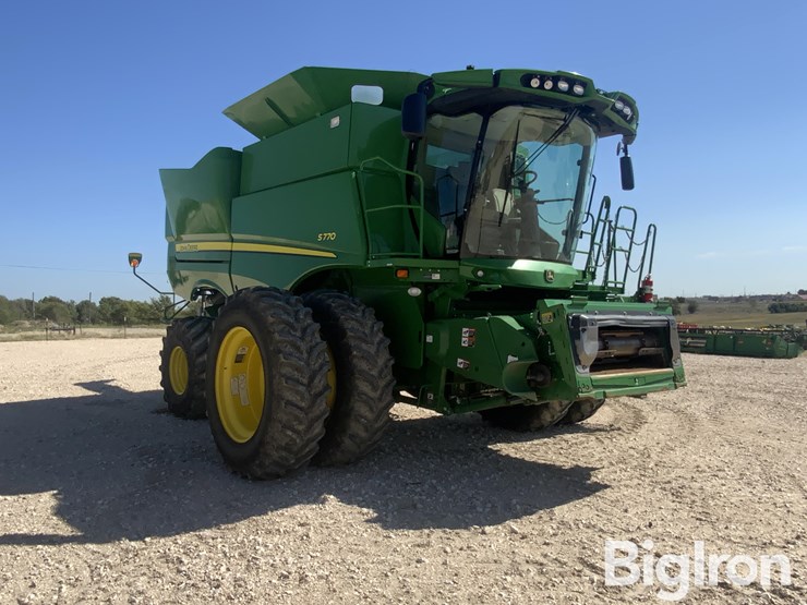 2023-john-deere-s770-image-3