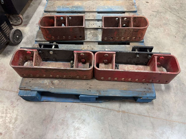 (3)-tractor-pulling-suitcase-weight-brackets-image-1