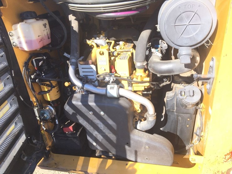 2022-caterpillar-262d3-image-5