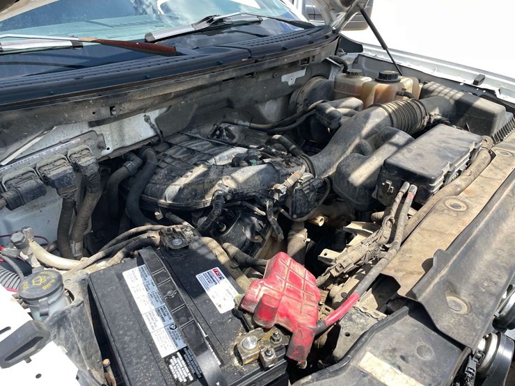2011-ford-f150-xl-image-8
