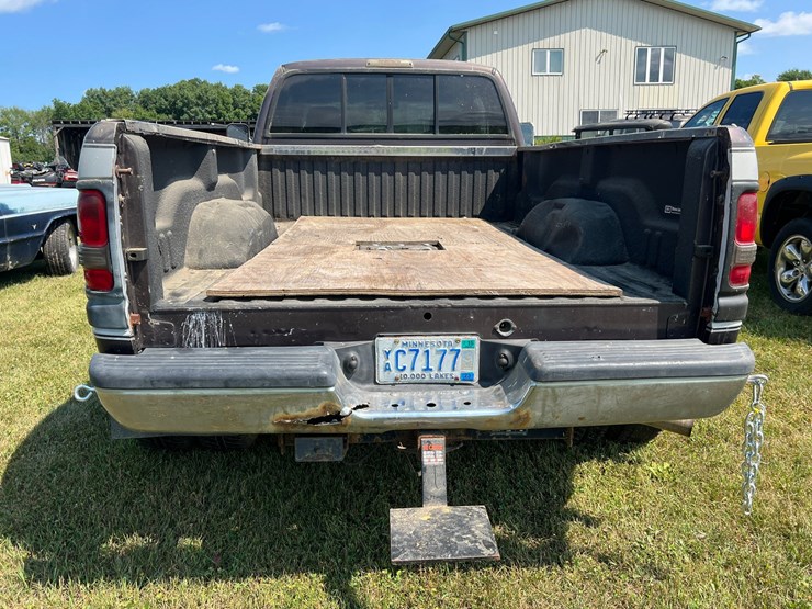 1997-dodge-ram-3500-image-3