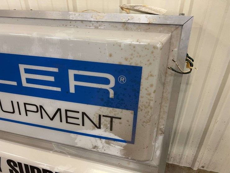 mueller-dairy-farm-equipment-double-sided-light-up-bubble-sign-image-25