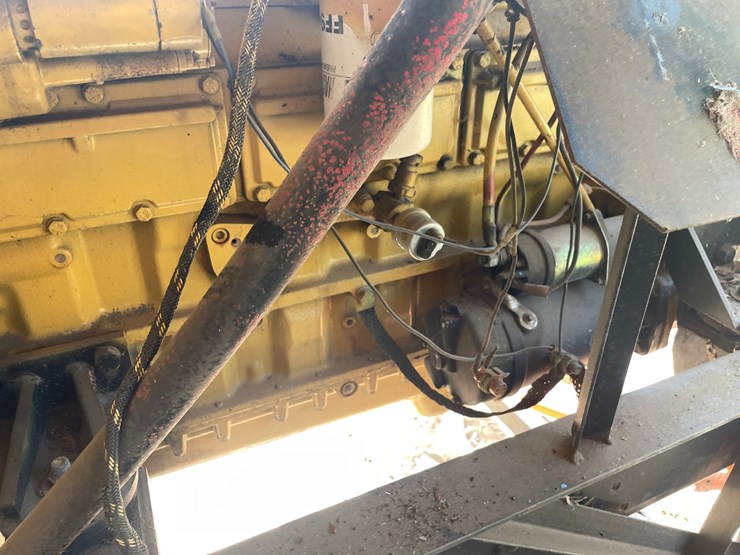 #1686-•-cat-diesel-engine-on-stand-image-12