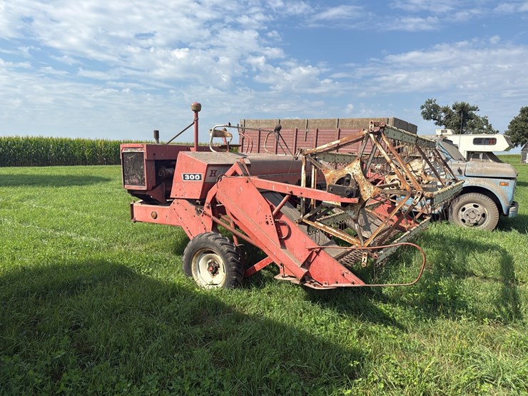 hesston-300-image-3