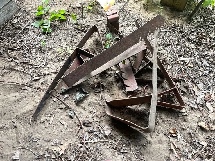#1655-•-(6)-roofing-jacks-image-3